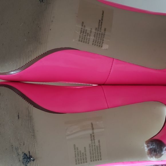 Neon Patent Pink Women's Heels - Size 7 * - Picture 6 of 8